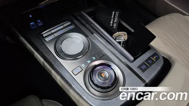 Genesis G80 2022 — Photo 21/34