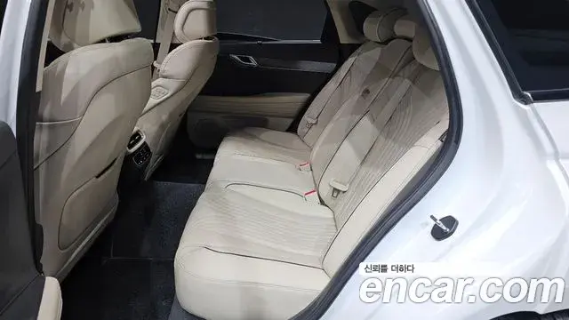 Genesis G80 2022 — Photo 26/34