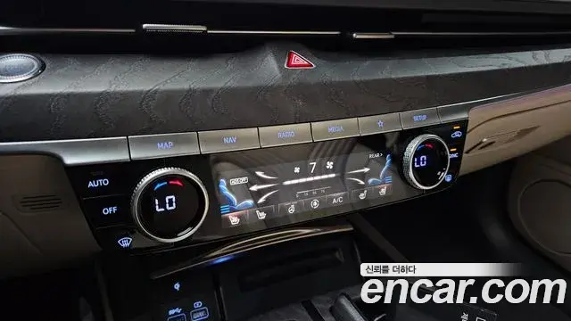 Genesis G80 2022 — Photo 32/34