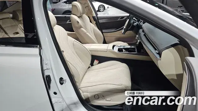 Genesis G80 2022 — Photo 27/34