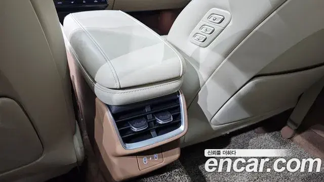 Hyundai Grandeur Hybrid 2022 — Şəkil 7/37