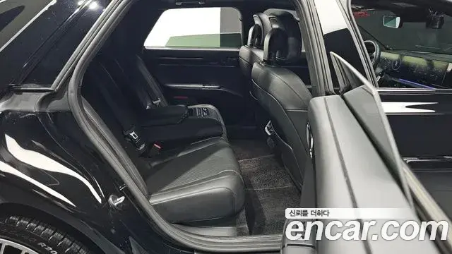 Hyundai Grandeur Hybrid 2023 — Şəkil 17/40