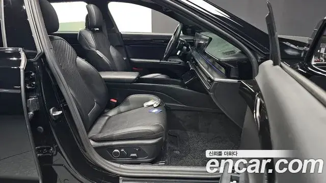 Hyundai Grandeur Hybrid 2023 — Şəkil 29/40