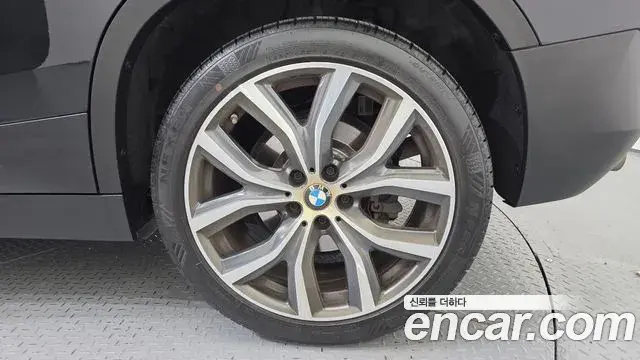 BMW X2 2021 — Şəkil 8/33