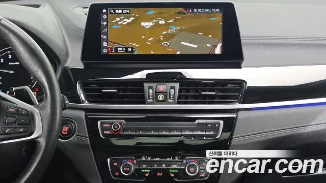 BMW X2 2021 — Şəkil 15/33