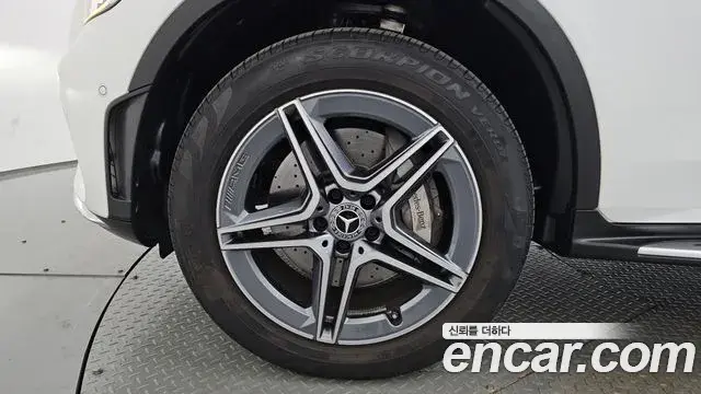 Mercedes-Benz GLC-Class 2022 — ფოტო 15/34