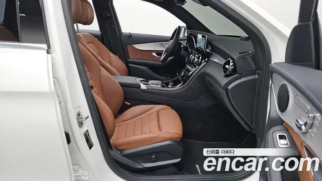 Mercedes-Benz GLC-Class 2022 — ფოტო 21/34
