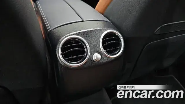 Mercedes-Benz GLC-Class 2022 — ფოტო 12/34