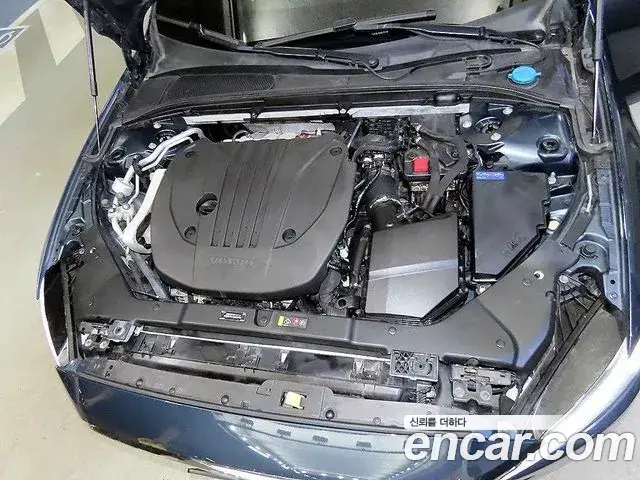 Volvo S60 2021 — Şəkil 17/20