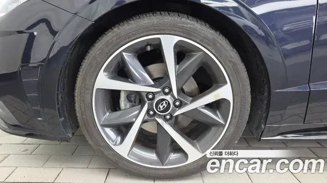 Hyundai Sonata 2021 — Фото 5/20