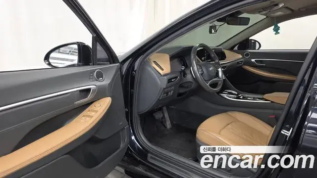 Hyundai Sonata 2021 — Фото 10/20