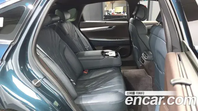 Genesis G80 2022 — Şəkil 22/31