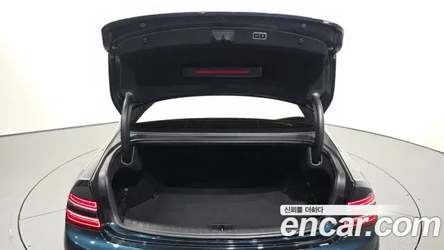 Genesis G80 2022 — Şəkil 29/31