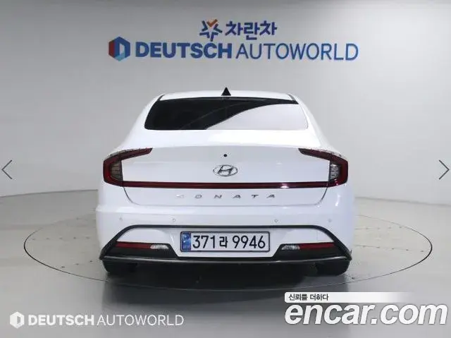 Hyundai Sonata Hybrid 2022 — Photo 7/20
