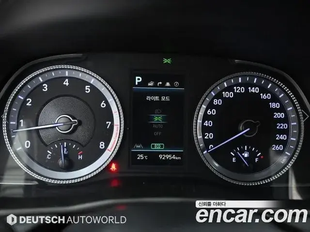 Hyundai Sonata Hybrid 2022 — Photo 15/20
