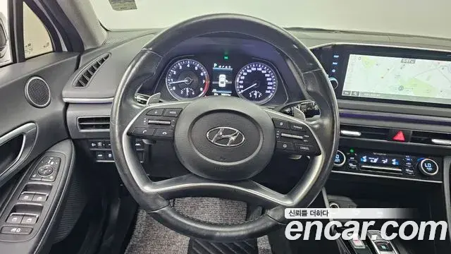 Hyundai Sonata 2021 — Фото 13/20