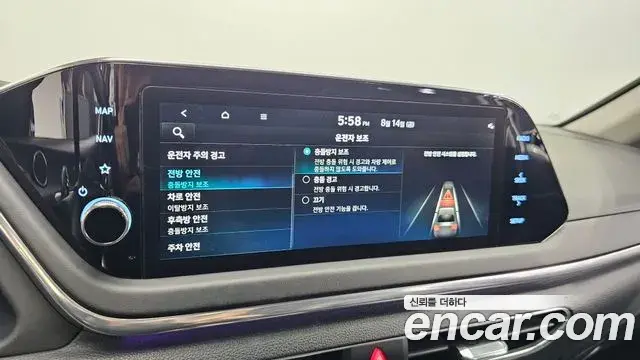 Hyundai Sonata Hybrid 2021 — Photo 5/30