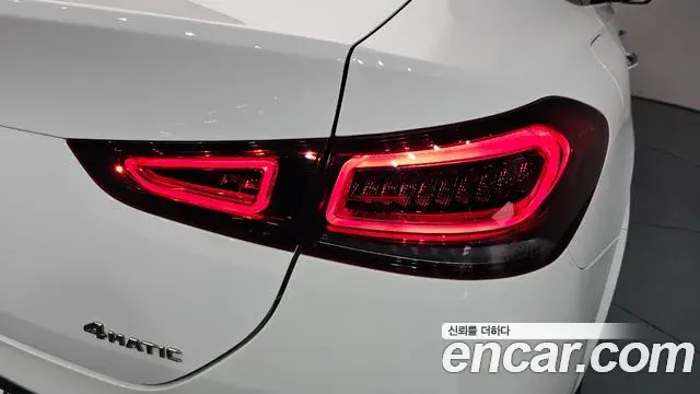 Mercedes-Benz GLE-Class 2022 — Şəkil 27/38