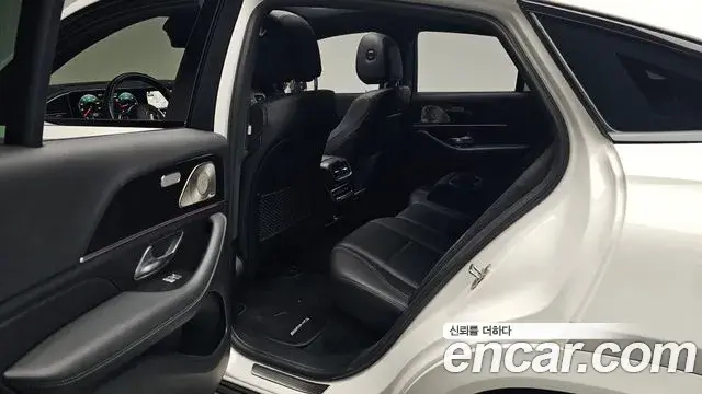 Mercedes-Benz GLE-Class 2022 — Şəkil 8/38