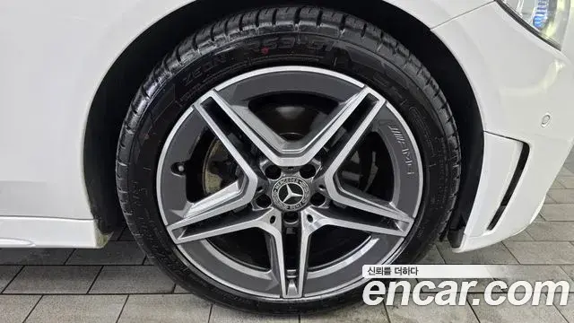 Mercedes-Benz C-Class 2021 — ფოტო 20/31