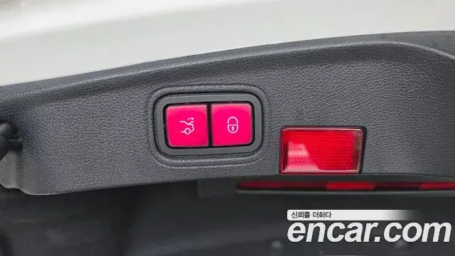 Mercedes-Benz C-Class 2021 — ფოტო 2/31