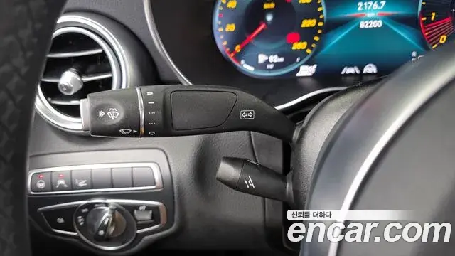 Mercedes-Benz C-Class 2021 — ფოტო 29/31