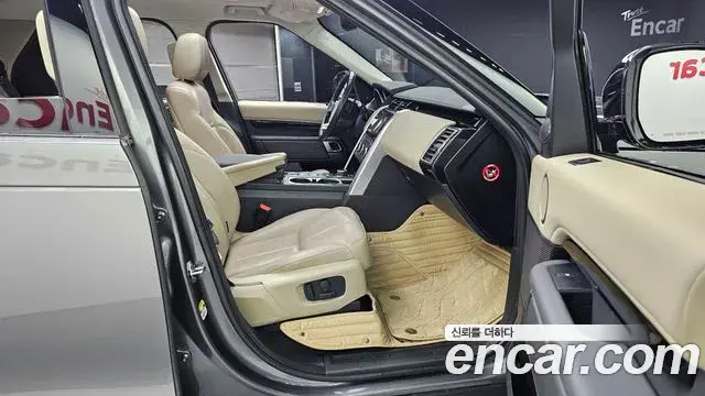 Land Rover Discovery 5 2018 — ფოტო 20/20