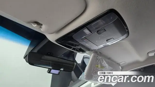 Hyundai Staria 2021 — Фото 18/20