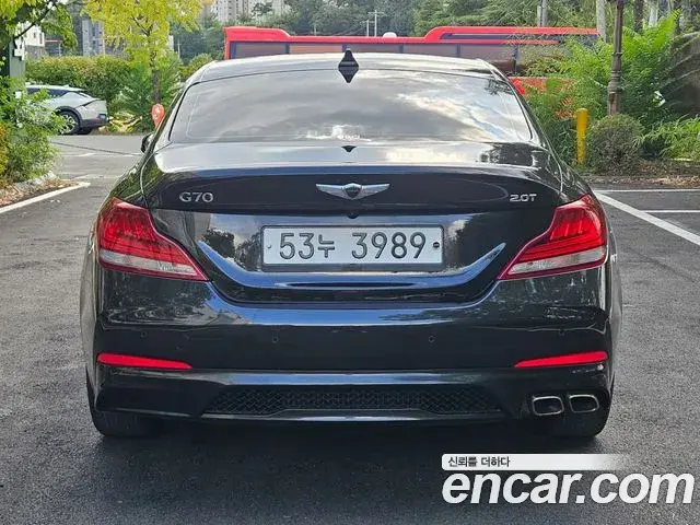 Genesis G70 2018 — Şəkil 8/20