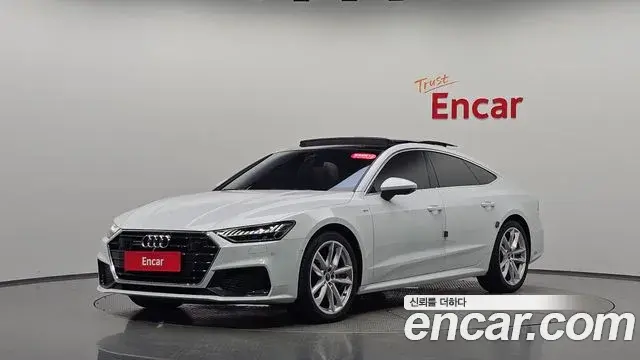 Audi A7 2022 — Фото 11/20