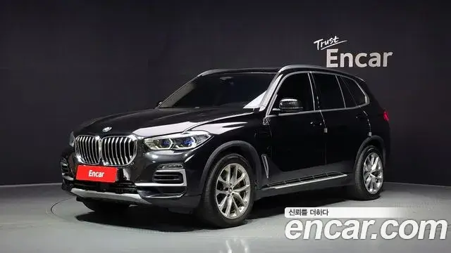 BMW X5 2021 — Фото 1/20