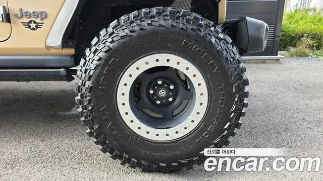Jeep Gladiator 2021 — Photo 21/32