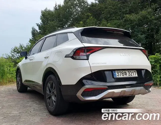 Kia Sportage 2022 — ფოტო 4/10