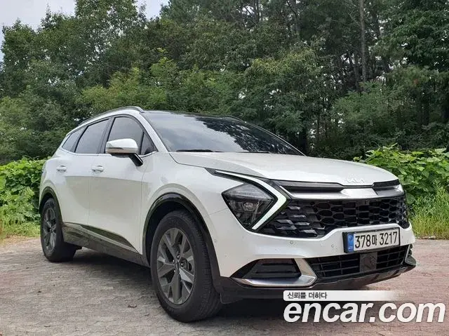 Kia Sportage 2022 — ფოტო 10/10