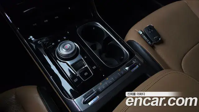 Kia Carnival 2020 — Şəkil 9/20