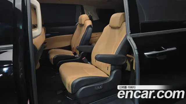 Kia Carnival 2020 — Şəkil 12/20