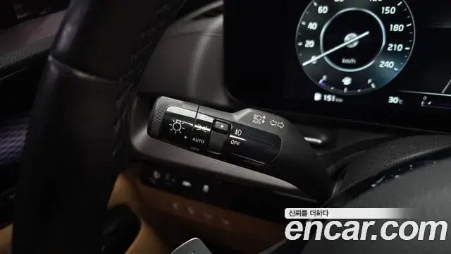 Kia Carnival 2020 — Şəkil 16/20