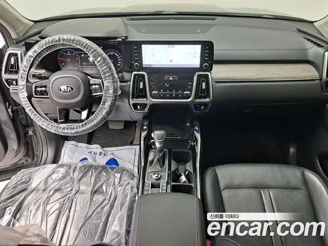 Kia Sorento 2021 — Şəkil 16/20
