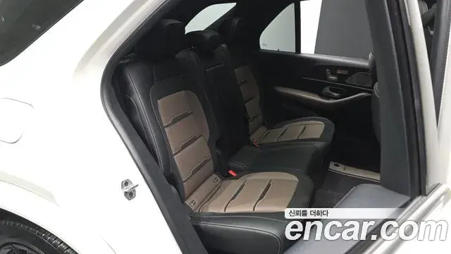 Mercedes-Benz GLE-Class 2022 — Фото 12/20