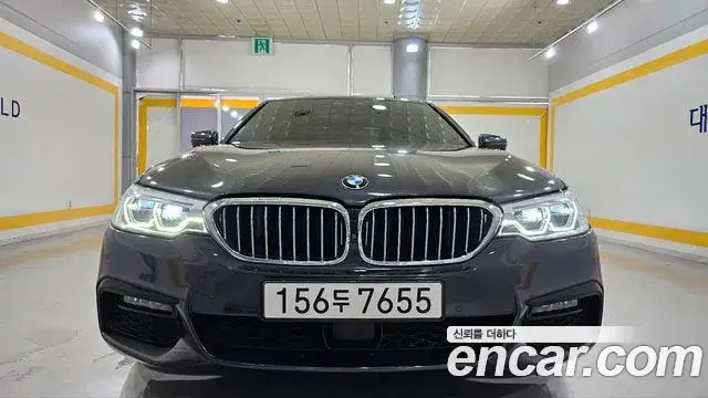 BMW 5 Series 2020 — Photo 2/20