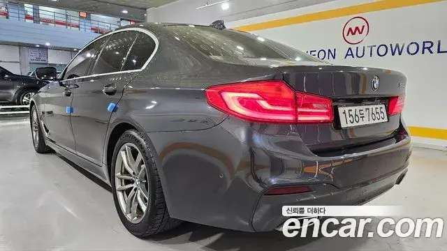 BMW 5 Series 2020 — Photo 5/20