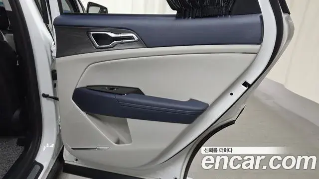 Kia Sportage 2024 — Photo 9/39