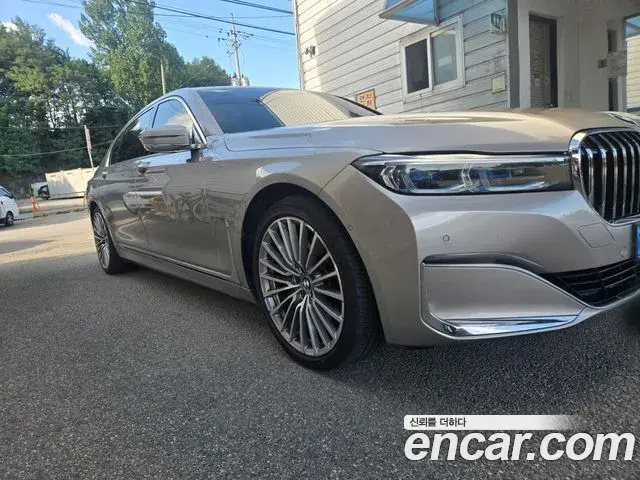 BMW 7 Series 2021 — Şəkil 18/20
