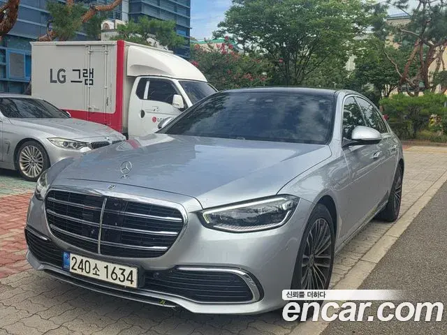 Mercedes-Benz S-Class 2022 — Фото 2/10