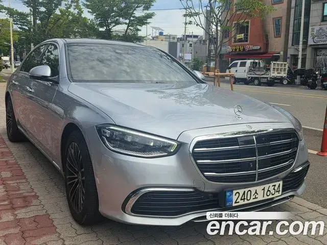 Mercedes-Benz S-Class 2022 — Фото 3/10