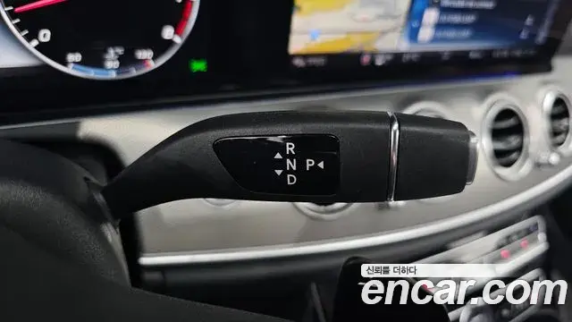 Mercedes-Benz E-Class 2019 — Фото 9/20