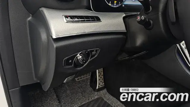Mercedes-Benz E-Class 2019 — Şəkil 30/36