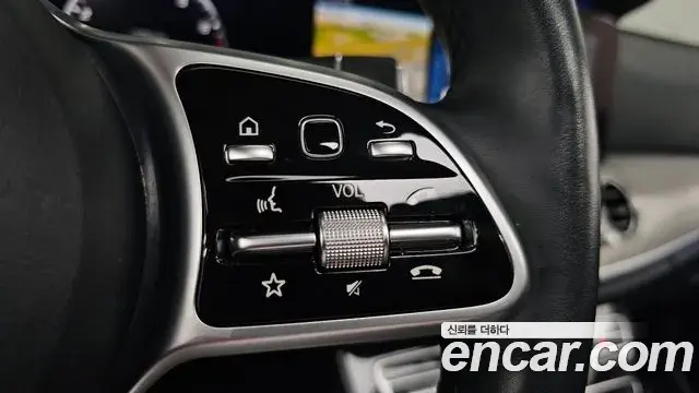 Mercedes-Benz E-Class 2019 — Şəkil 22/36
