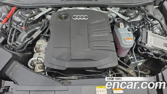 Audi A6 2022 — ფოტო 17/20