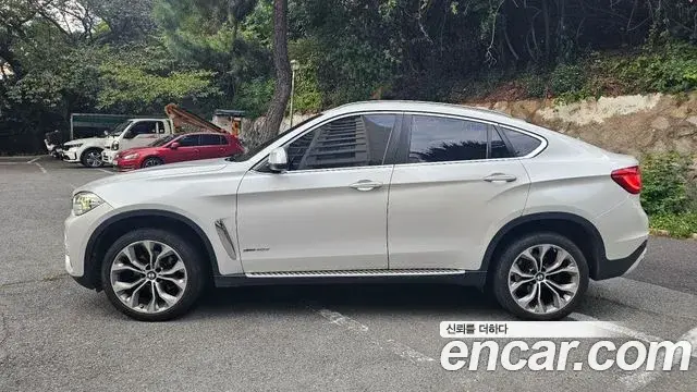 BMW X6 2018 — Photo 6/18